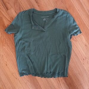 American Eagle cropped tee